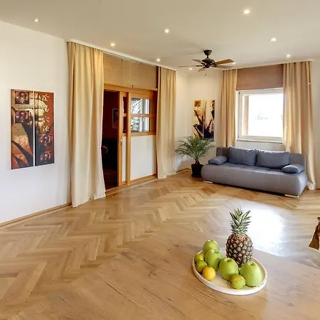 Apartment Coloman *